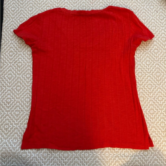 Sanctuary Red Scoop Neck Short Sleeve Tee sz large - Picture 3 of 6